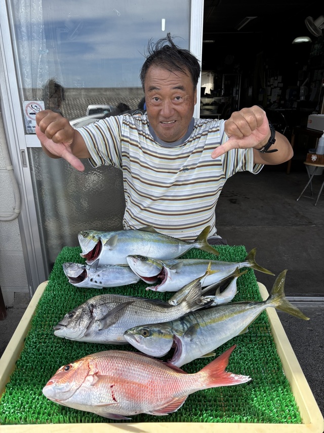 マダイ・イナダ(ブリ)