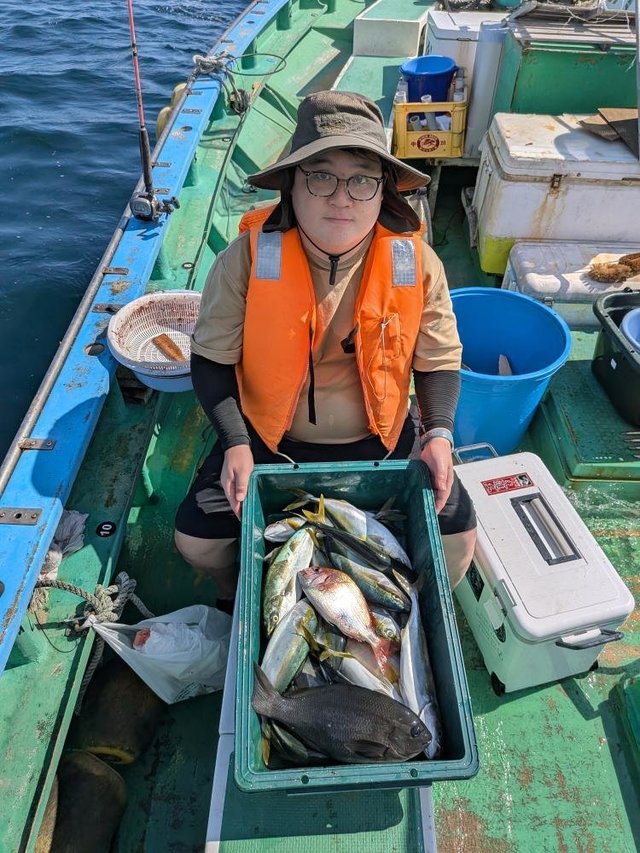 イナダ(ブリ)・カンパチ