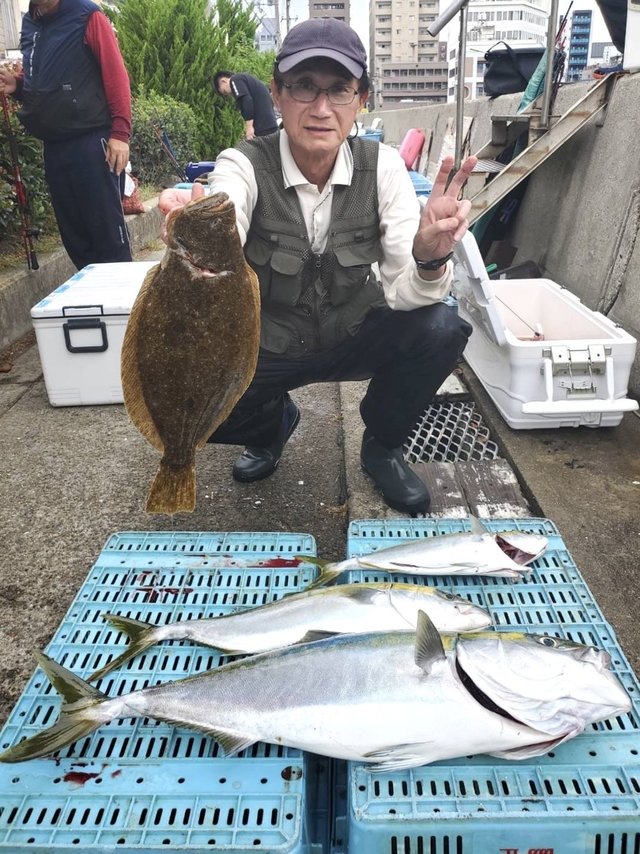 ブリ・ハマチ(ブリ)・ヒラメ