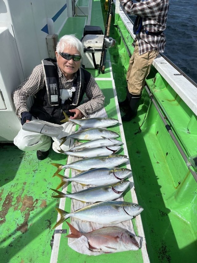 マダイ・イナダ(ブリ)