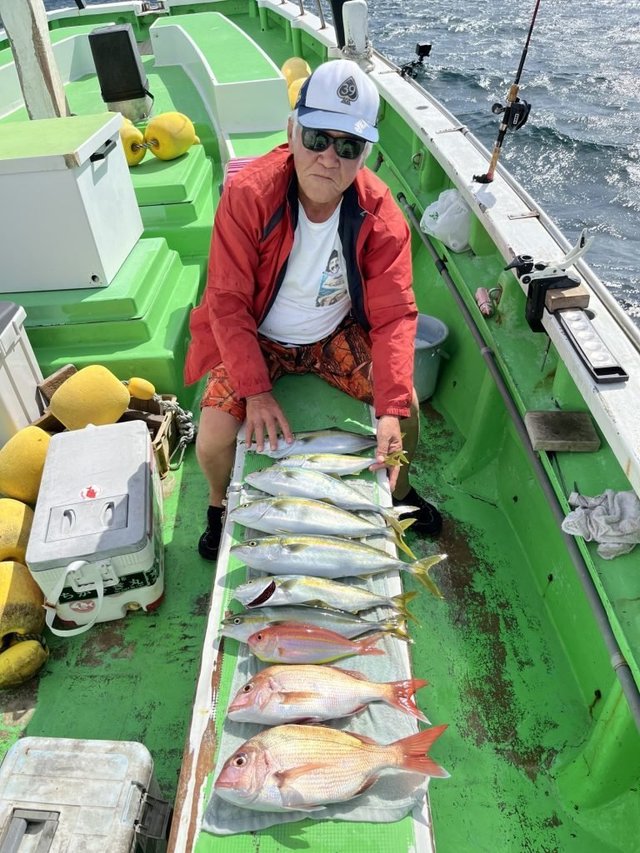 マダイ・イナダ(ブリ)