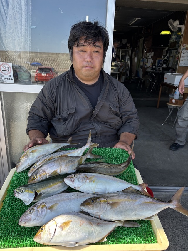 イナダ(ブリ)・カンパチ