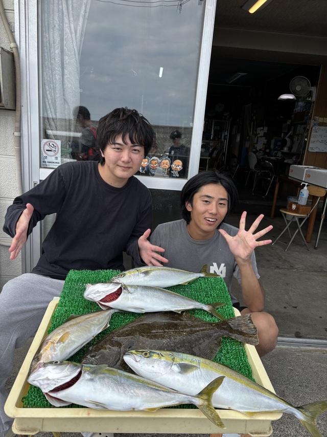 イナダ(ブリ)・カンパチ・ヒラメ