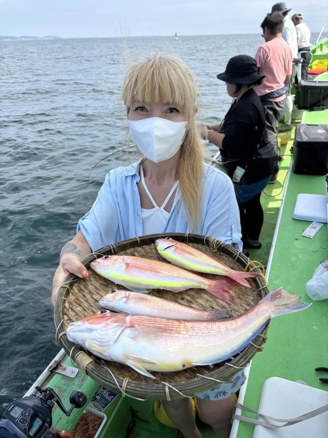 アマダイ(アカアマダイ)・イトヨリ(イトヨリダイ)