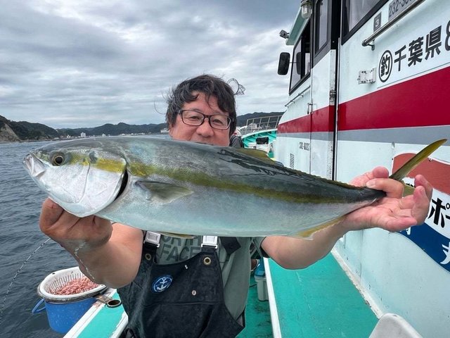 イナワラ(ブリ)