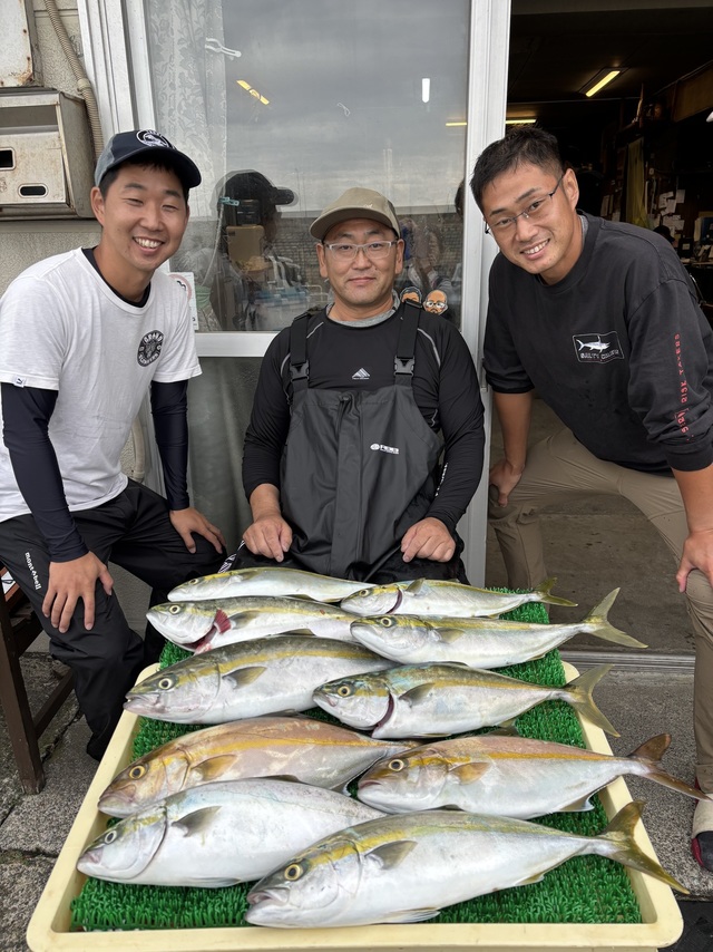 イナダ(ブリ)・カンパチ