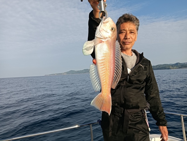 シロアマダイ