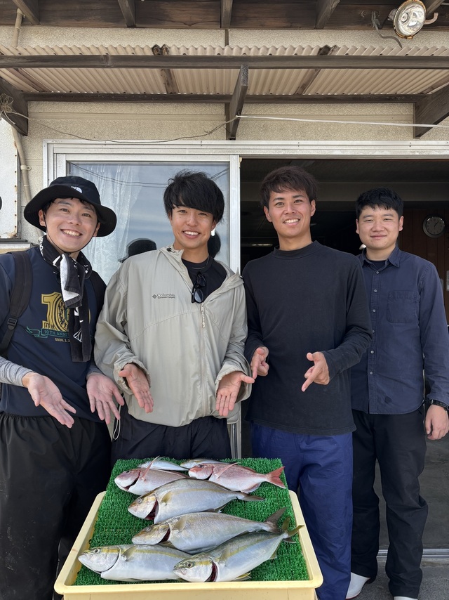 イナダ(ブリ)・カンパチ