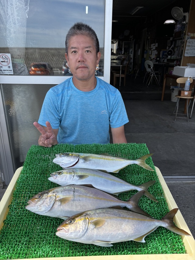 イナダ(ブリ)・カンパチ