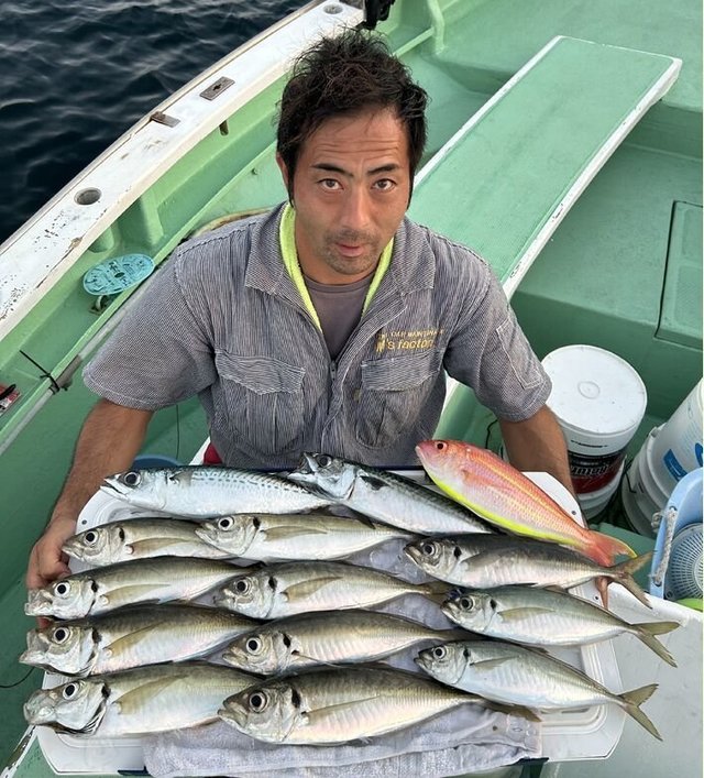 アジ(マアジ)・イトヨリ(イトヨリダイ)・サバ(マサバ)