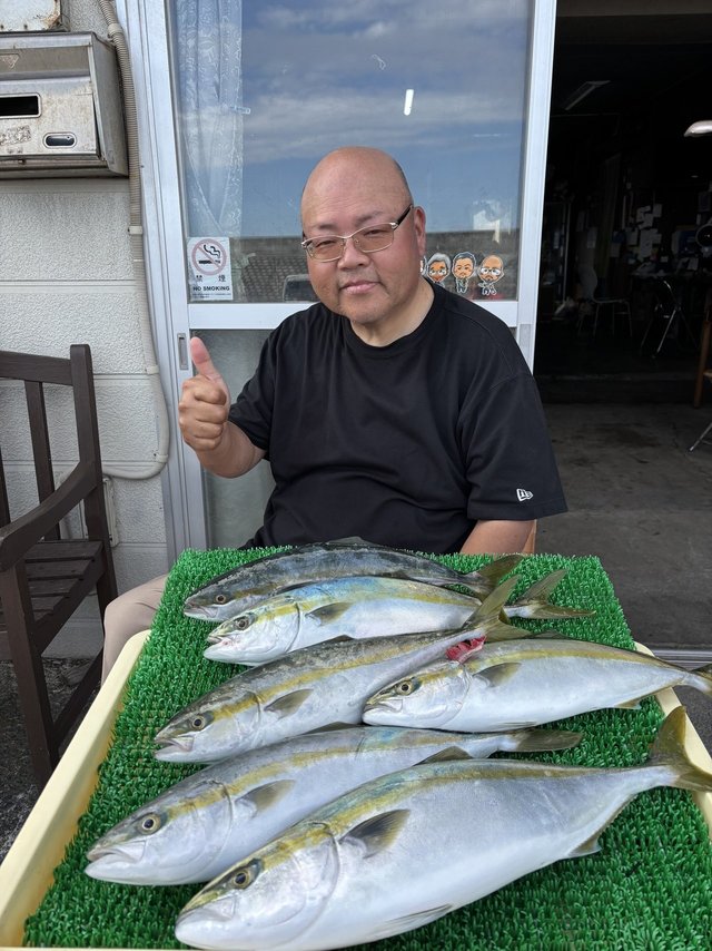 イナダ(ブリ)・ワラサ(ブリ)