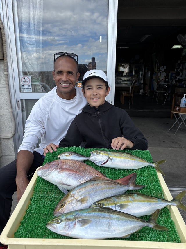 マダイ・イナダ(ブリ)