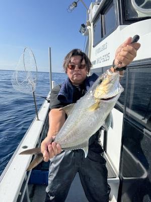 ヒレナガカンパチ