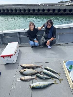 ツバス(ブリ)・メジロ(ブリ)・カンパチ・シオ(カンパチ)・ヒレナガカンパチ