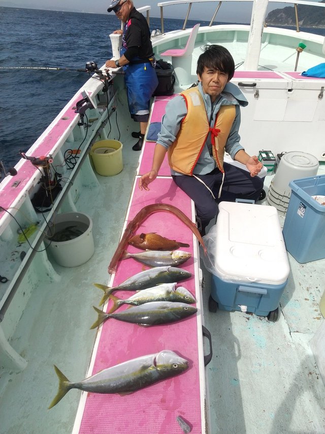 キジハタ・イナダ(ブリ)・ワラサ(ブリ)・カンパチ・アヤメカサゴ