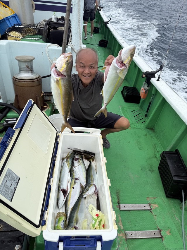 ハマチ(ブリ)・カンパチ