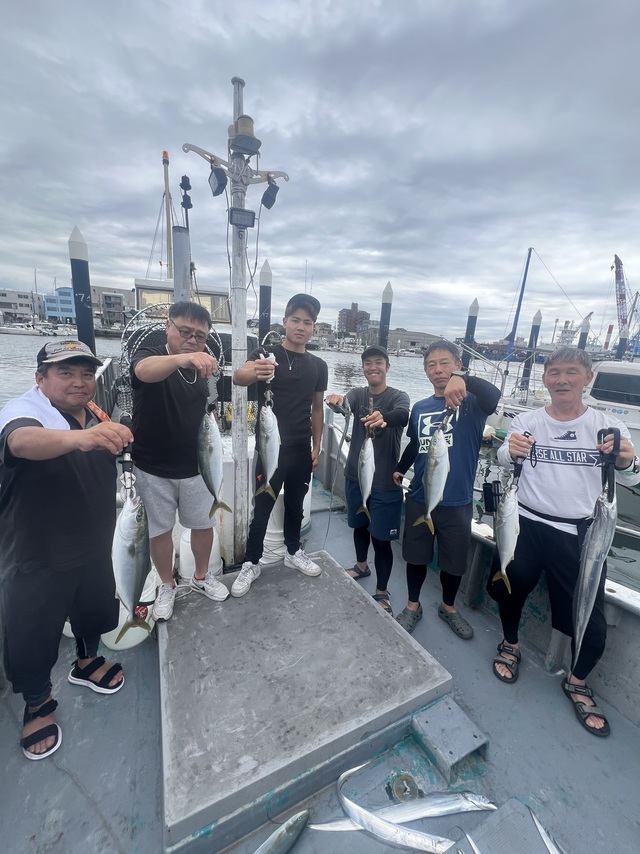 ハマチ(ブリ)・タチウオ