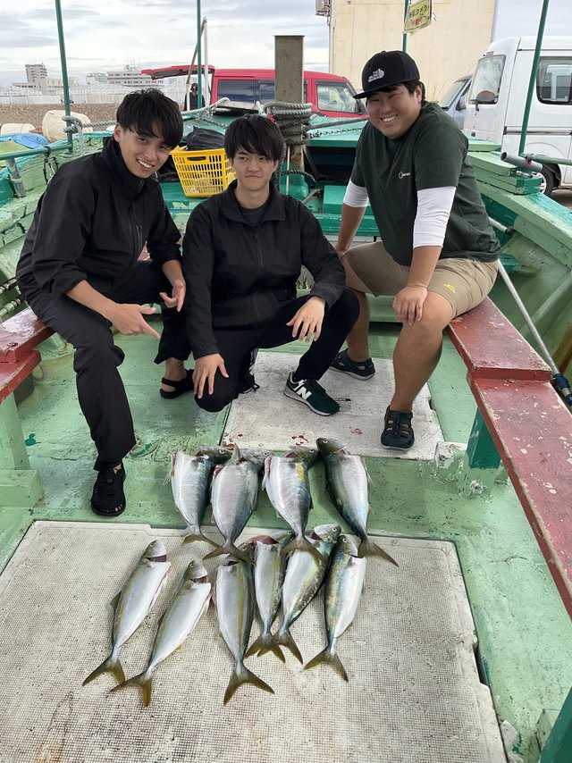 ハマチ(ブリ)・メジロ(ブリ)