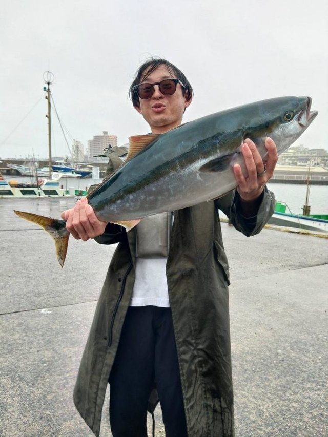 イナダ(ブリ)・ワラサ(ブリ)