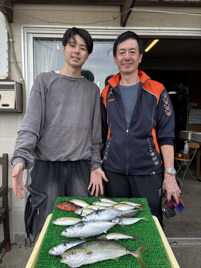 アジ(マアジ)・イナダ(ブリ)