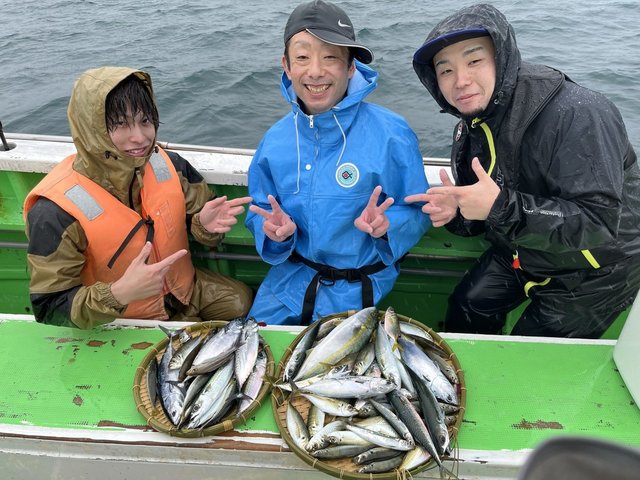 アジ(マアジ)・イナダ(ブリ)