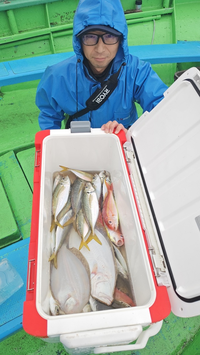 アジ(マアジ)・アカアマダイ・ソゲ(ヒラメ)