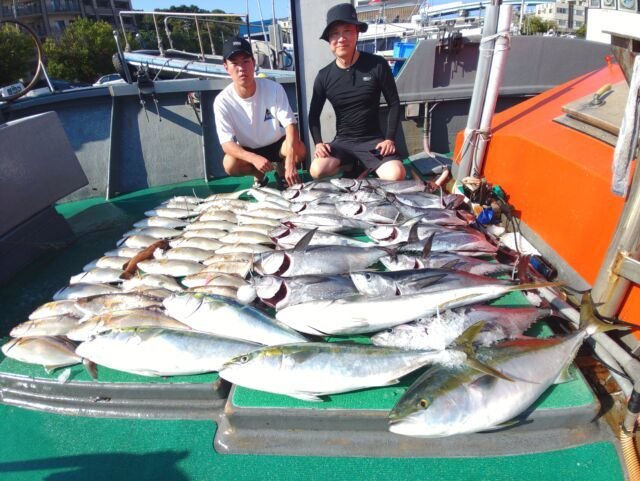 ワラサ(ブリ)・ネリコ(カンパチ)・コシナガ