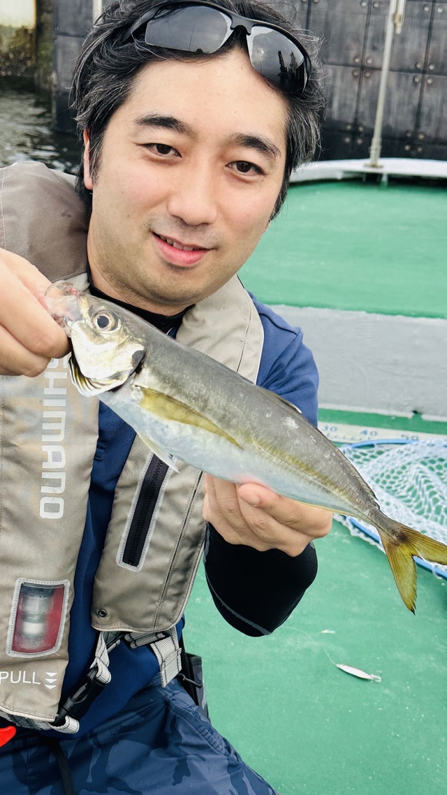 スズキ釣り 2 Seabass fishing - Looking for Suzuki, just 2cm left