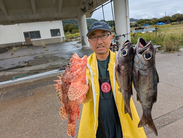 クロムツ・オニカサゴ(イズカサゴ)