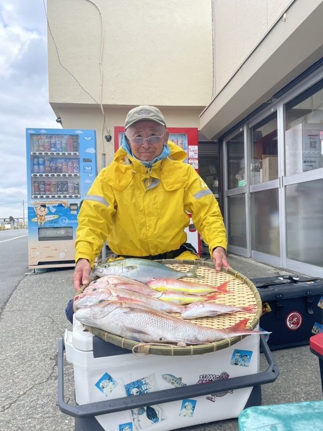 タイ(マダイ)・イナダ(ブリ)・イトヨリ(イトヨリダイ)