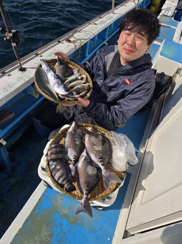 イシダイ・アジ(マアジ)・ニザダイ