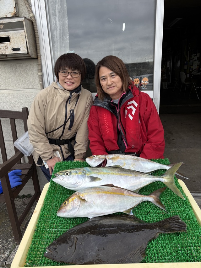 イナダ(ブリ)・カンパチ・ヒラメ