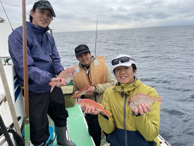 ハナダイ(チダイ)・イトヨリ(イトヨリダイ)