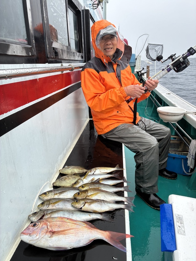 マダイ・ハマチ(ブリ)・メイチダイ