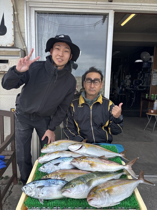 イナダ(ブリ)・カンパチ