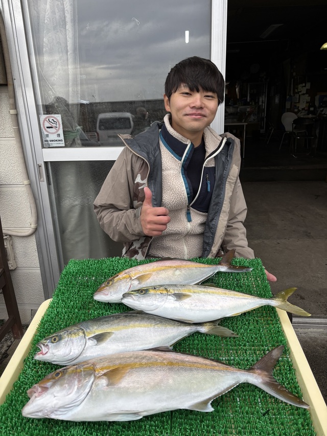 イナダ(ブリ)・カンパチ