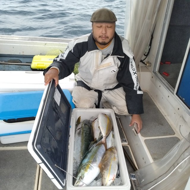 ヤズ(ブリ)・ヒラマサ・ネリゴ(カンパチ)