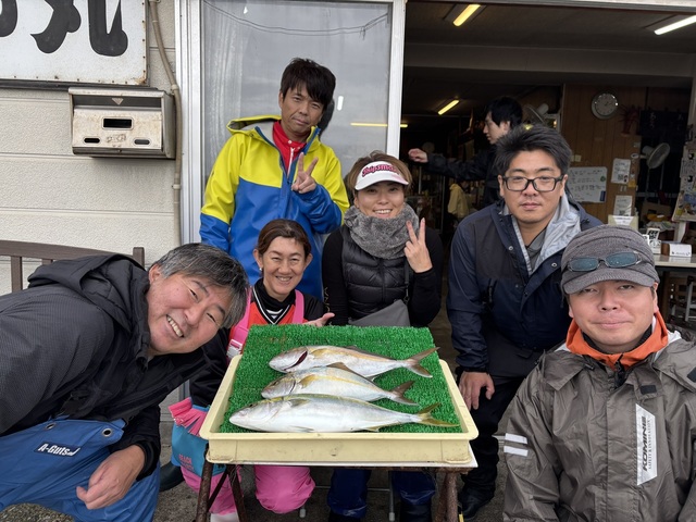 イナダ(ブリ)・カンパチ