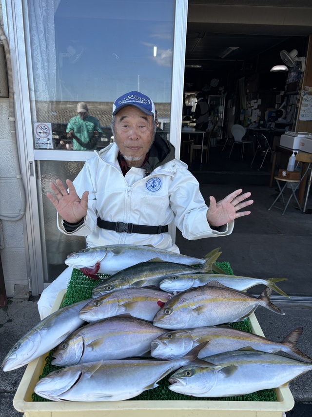 イナダ(ブリ)・カンパチ