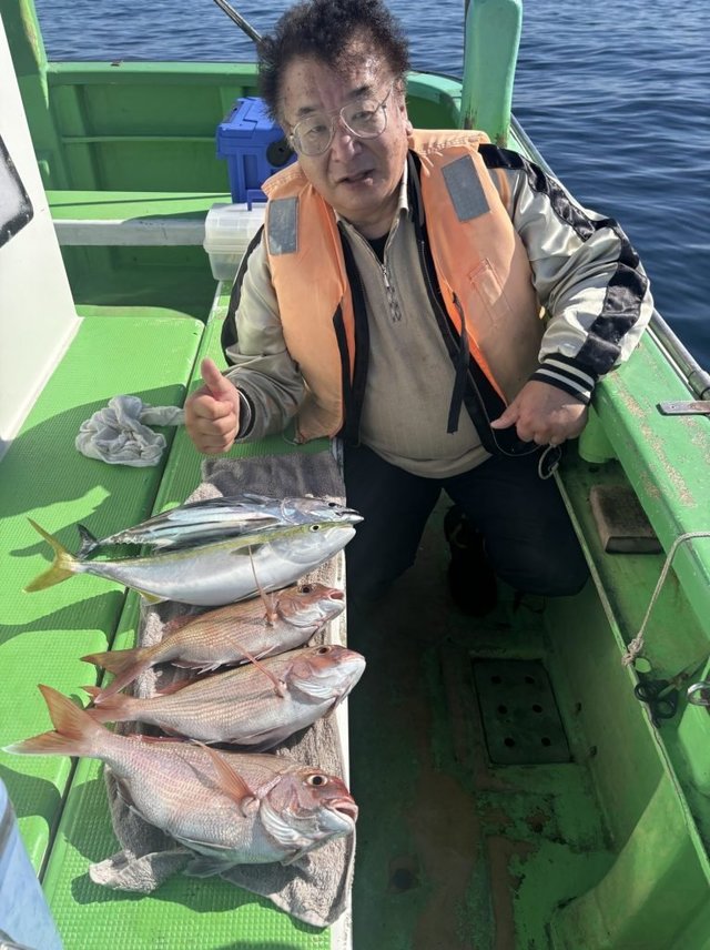 タイ(マダイ)・イナダ(ブリ)・カツオ