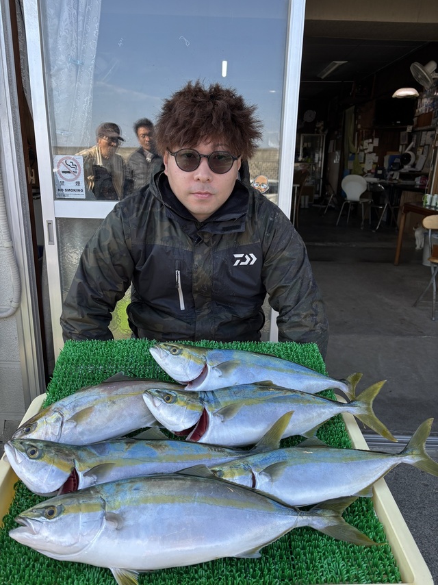 イナダ(ブリ)・カンパチ