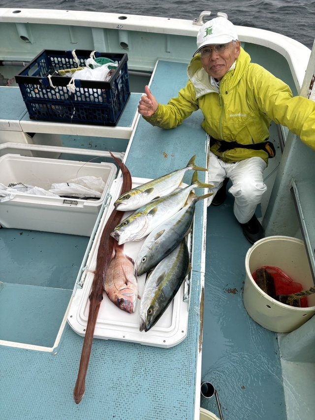 マダイ・イナダ(ブリ)