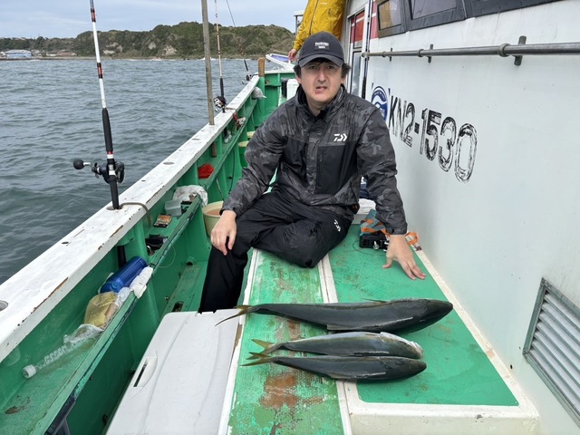 イナダ(ブリ)・ワラサ(ブリ)