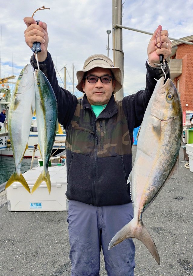 イナダ(ブリ)・カンパチ