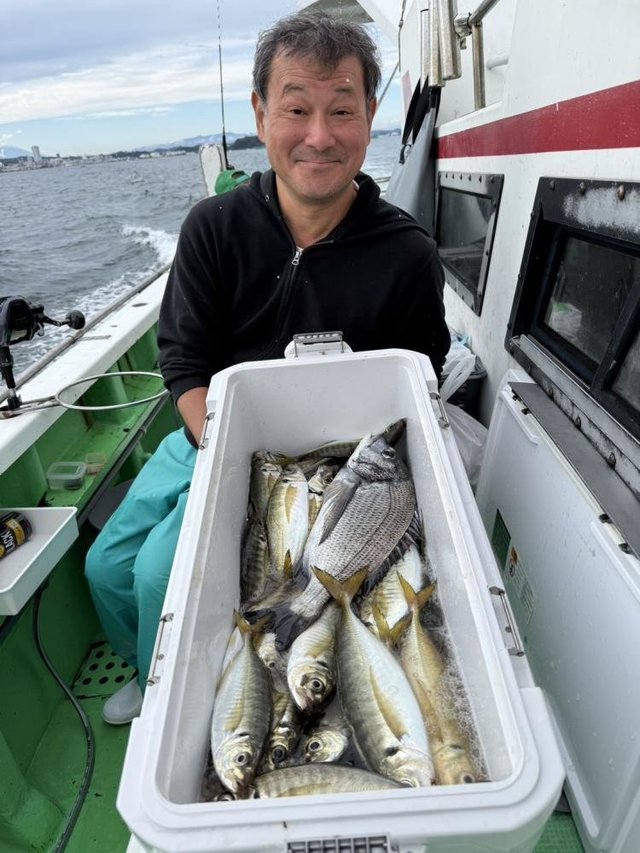 チヌ(クロダイ)・アジ(マアジ)