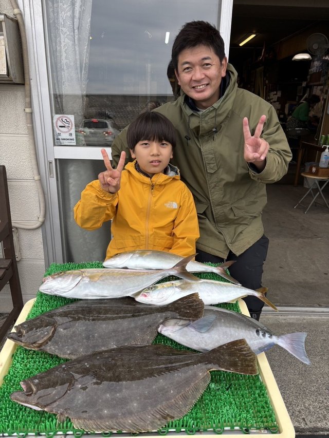 イナダ(ブリ)・カンパチ・ヒラメ