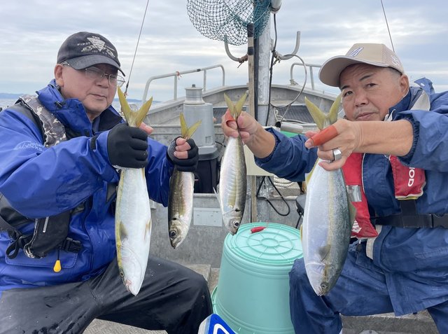 アジ(マアジ)・ワラサ(ブリ)