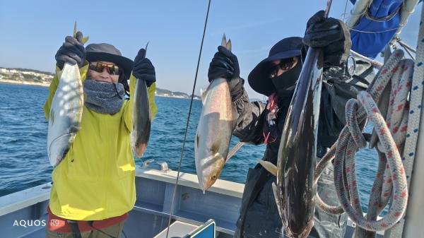 イナダ(ブリ)・カンパチ