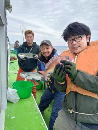 マダイ・イナダ(ブリ)