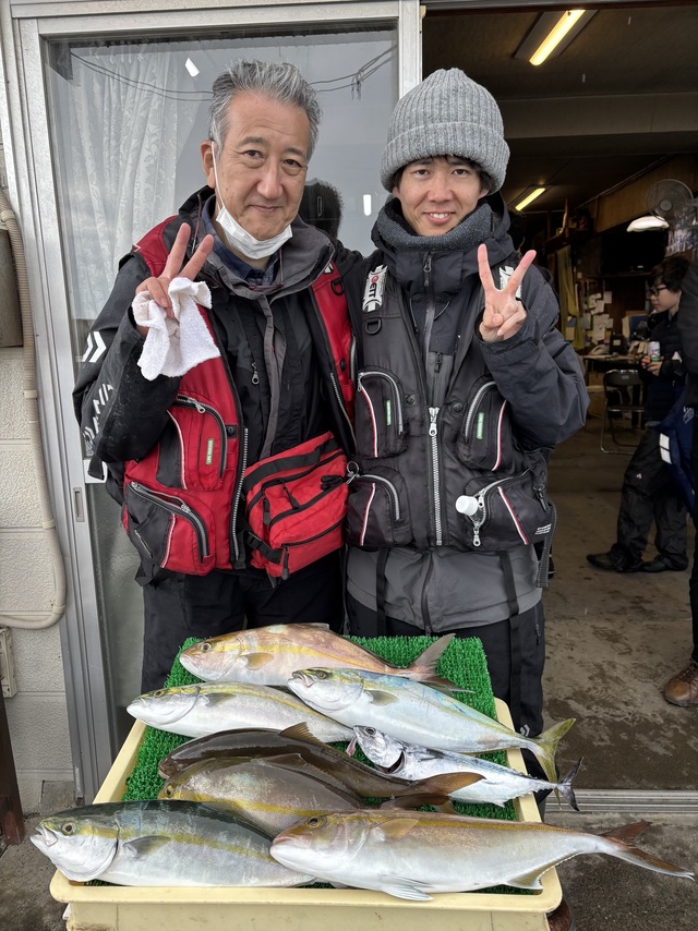 イナダ(ブリ)・カンパチ